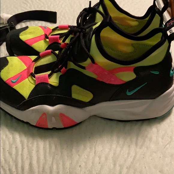 Nike air cross training shoes size 10.5 - Picture 2 of 3